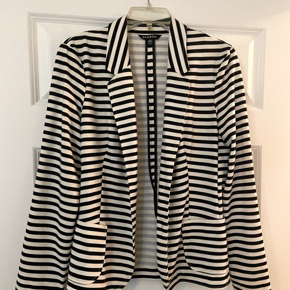 Women’s stripped blazer